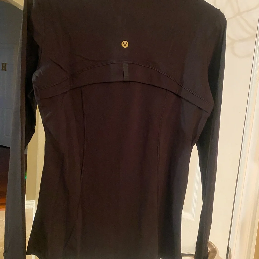 lululemon athletica Black Utility Jacket with Gold Zipper. NWT. - Picture 3 of 3